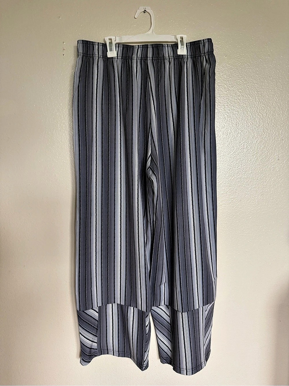 H&M Striped Wide Leg Pants in Gray & Black Size XL